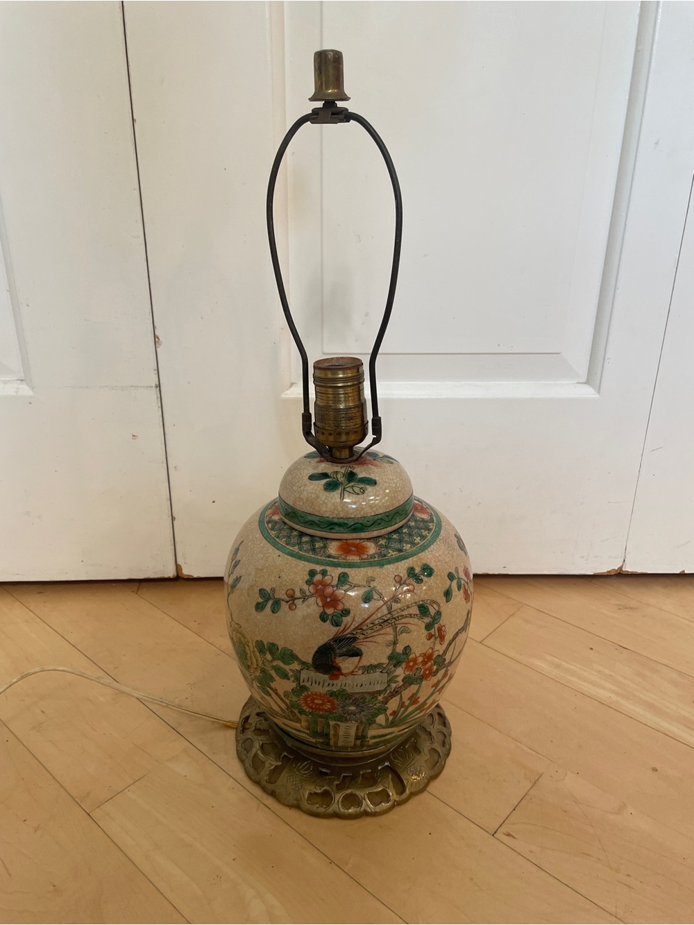 Vintage Chinese Porcelain Ginger Jar Handpainted Bird Floral Motif Table Lamp